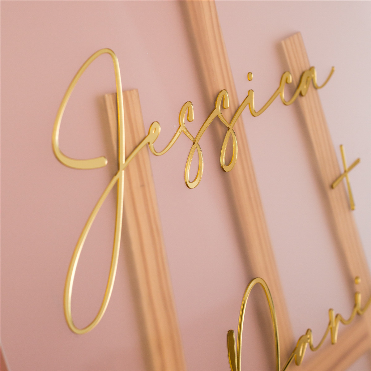 Panneau de mariage contemporain minimaliste en acrylique givré avec lettres dorées en 3D YK077 - Cliquez sur l'image pour la fermer