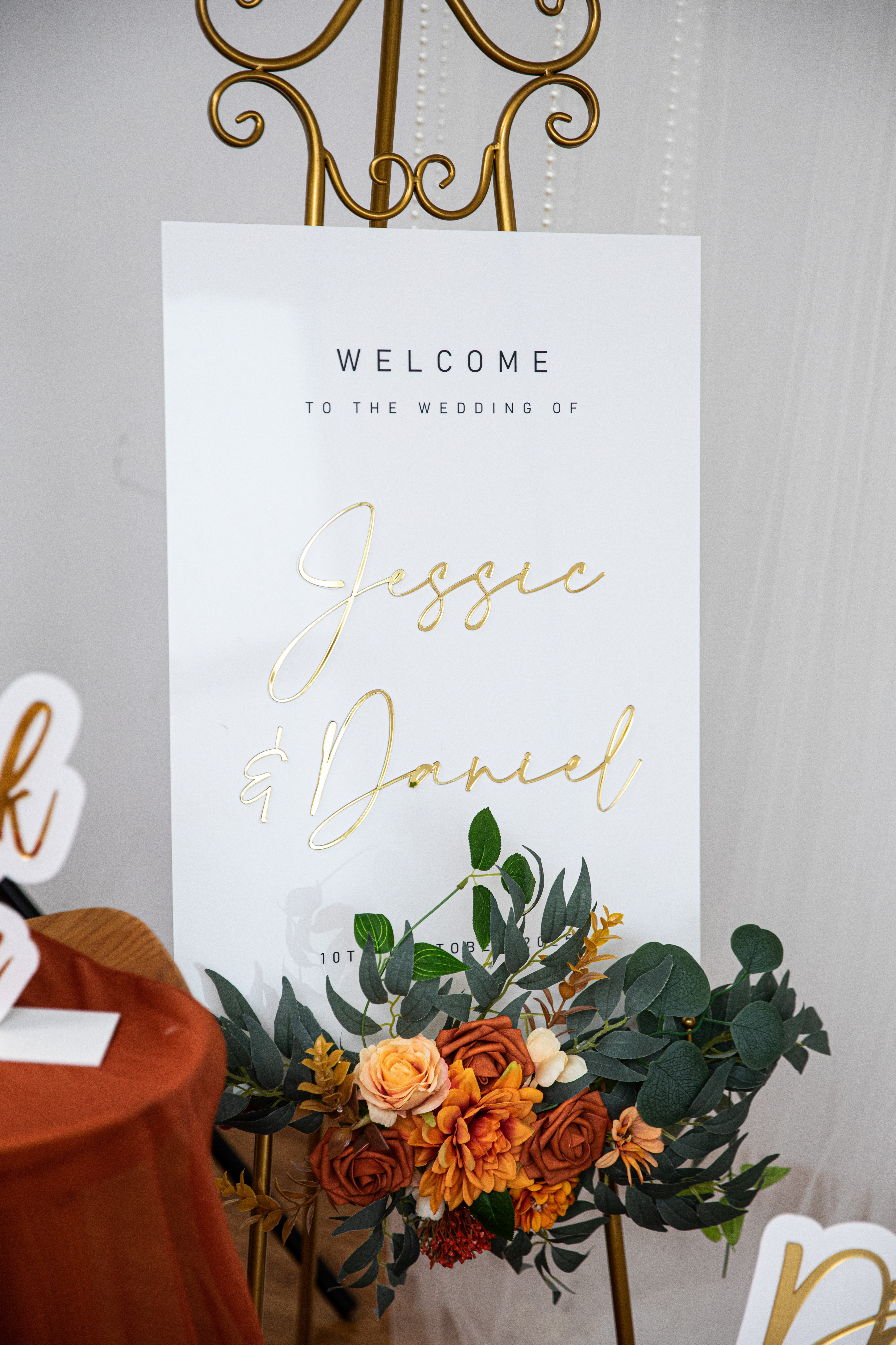 Panneau de bienvenue de mariage en acrylique blanc avec noms 3D en miroir doré YK086 - Cliquez sur l'image pour la fermer