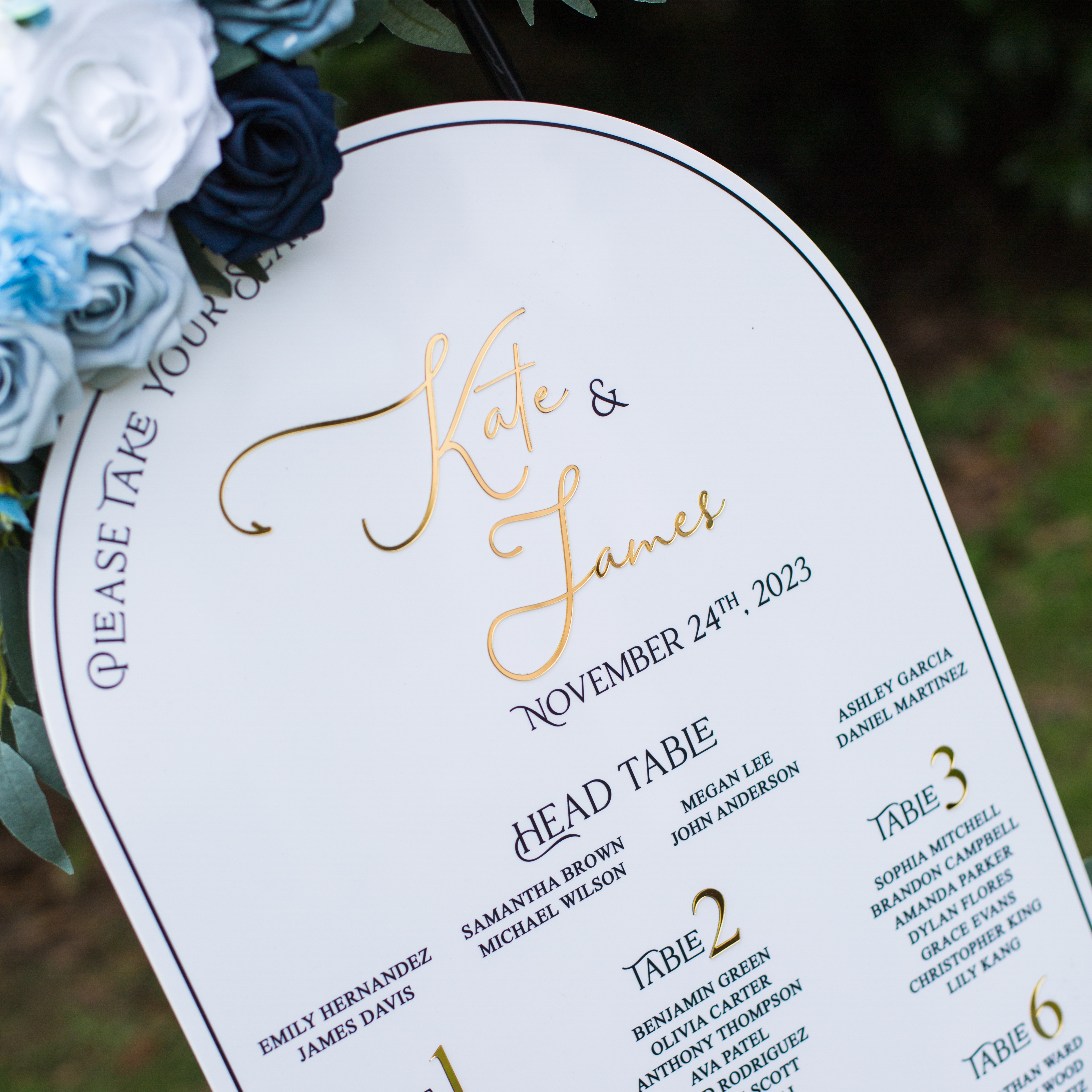 Plan de table de mariage en acrylique blanc avec lettres en 3D YK074